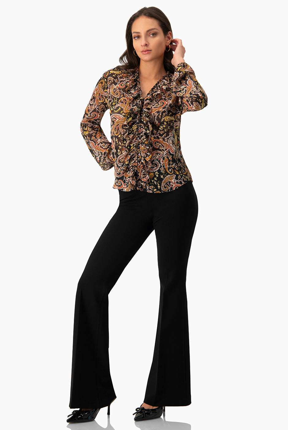 Blusa con escote en V y volantes